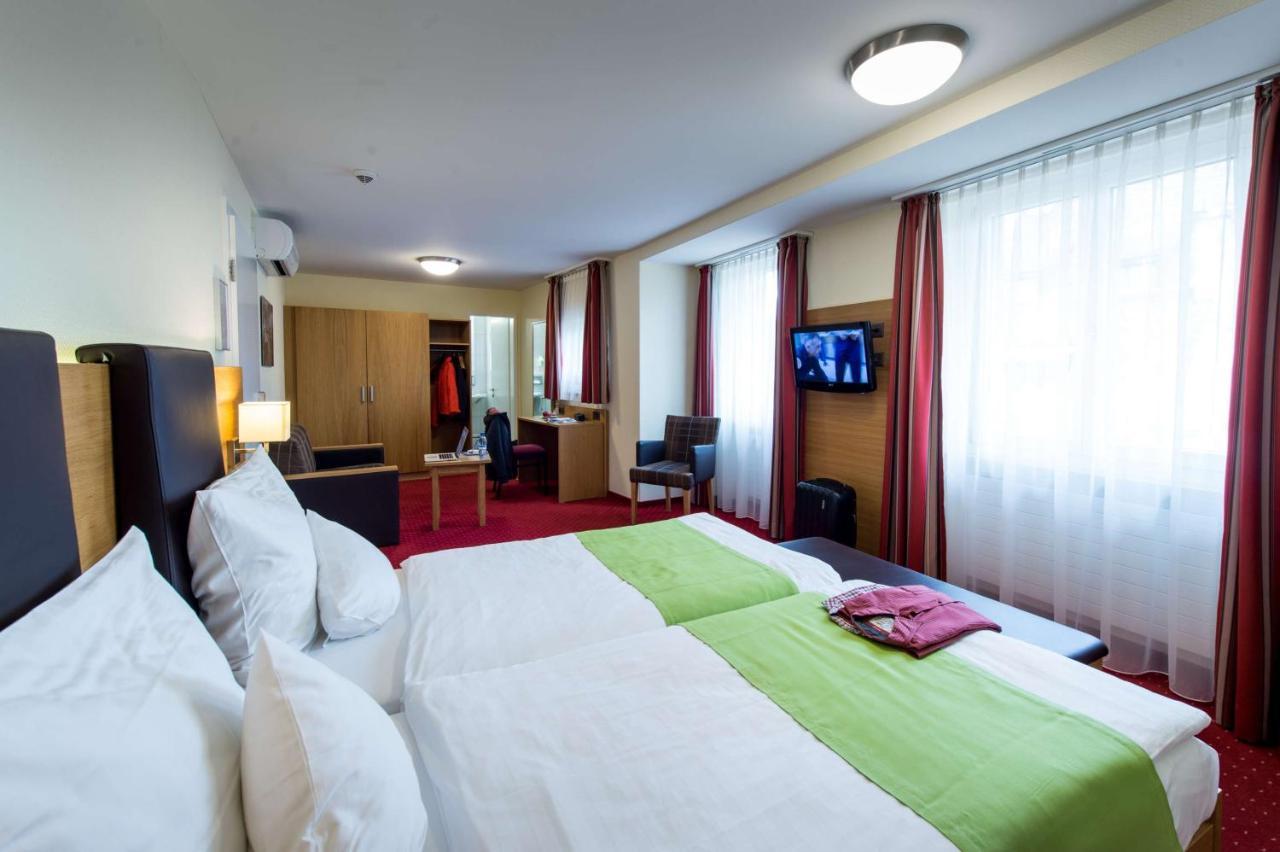 Best Western Plus Hotel Bahnhof Шафхаузен Экстерьер фото