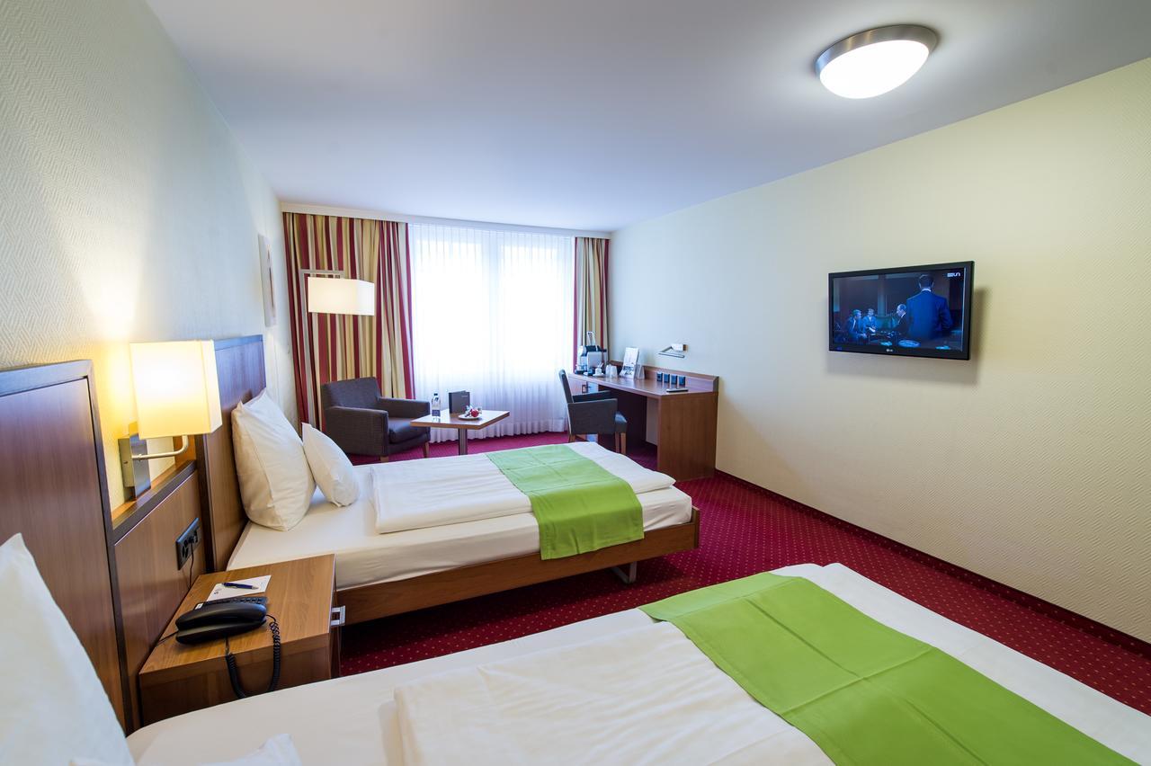 Best Western Plus Hotel Bahnhof Шафхаузен Экстерьер фото